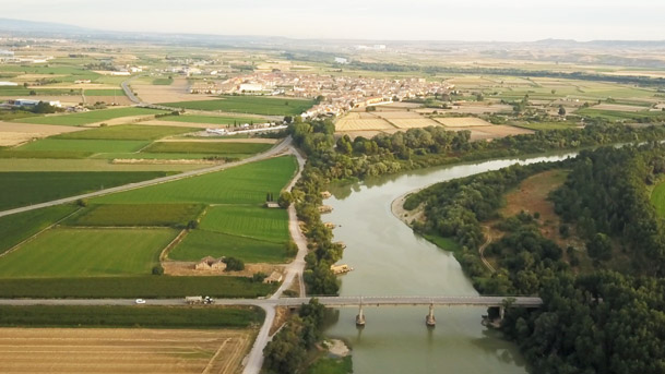 valle del ebro a su paso por la ribera sur