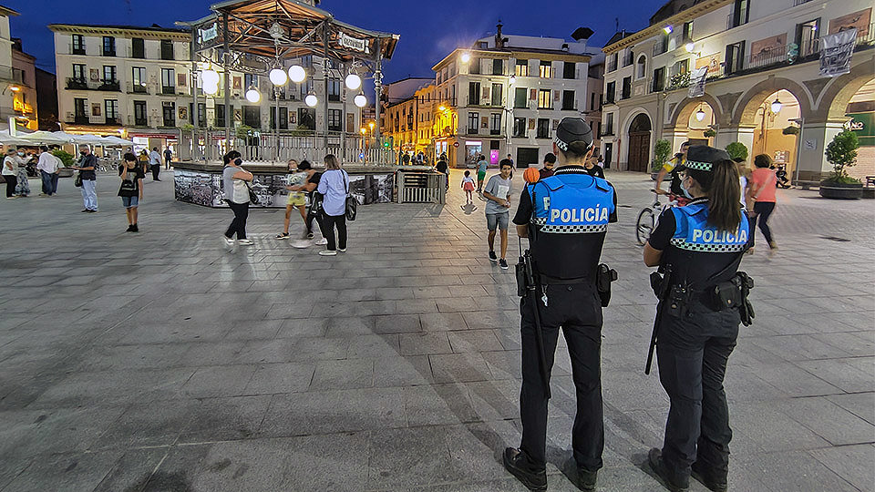 policia local plaza