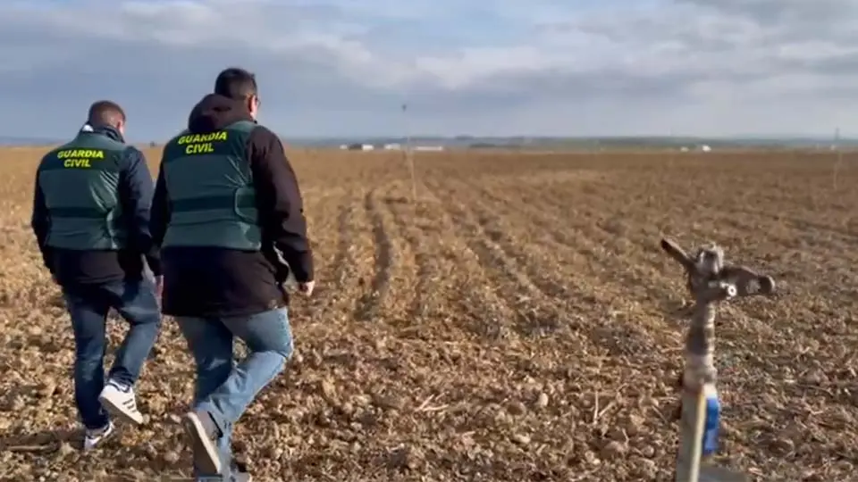 Guardia Civil en la investigación del robo de aspersores de riego