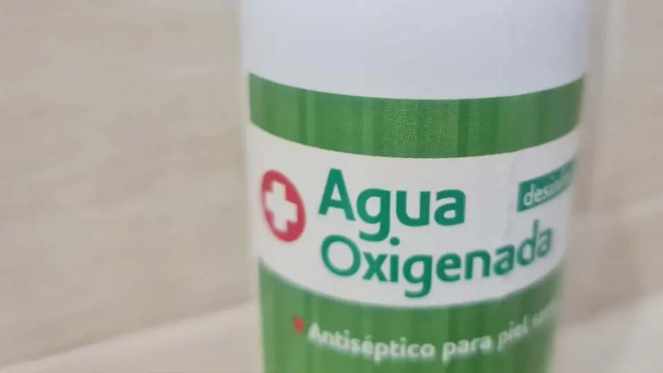 Agua oxigenada