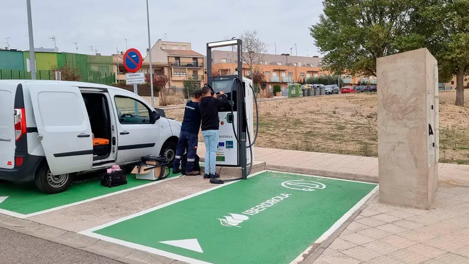 corella punto recarga vehiculos electricos