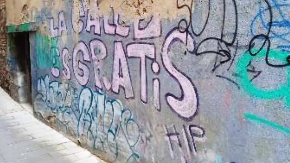 Pintadas en las calles de Tudela