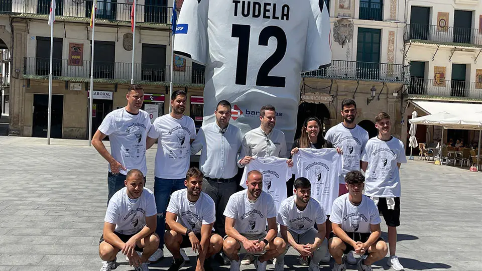 tudelano camiseta gigante aficion