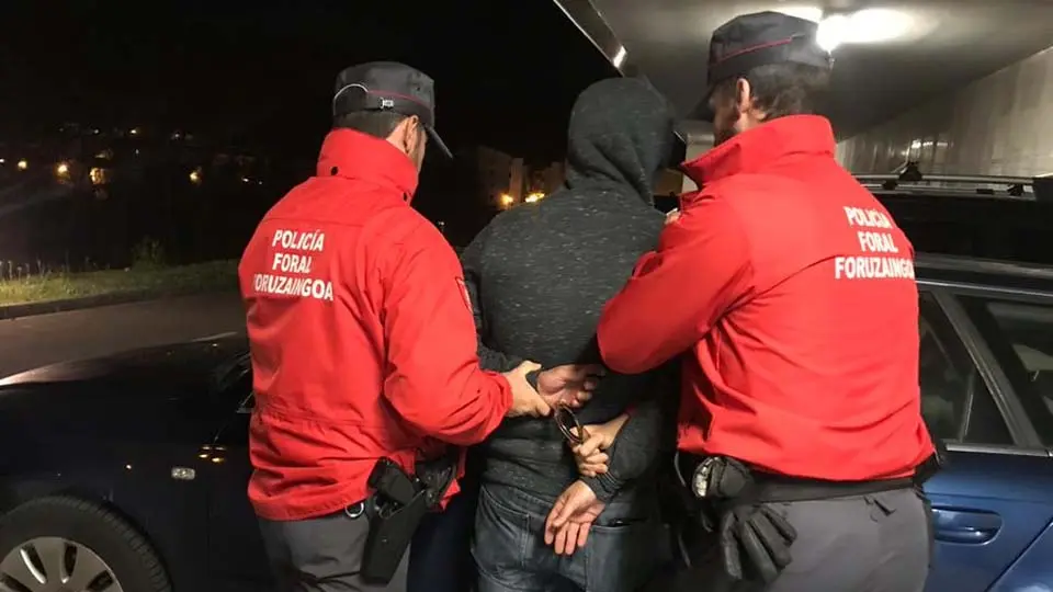 Detención realizada por Policía Foral. Imagen de archivo Twitter @policiaforal_na