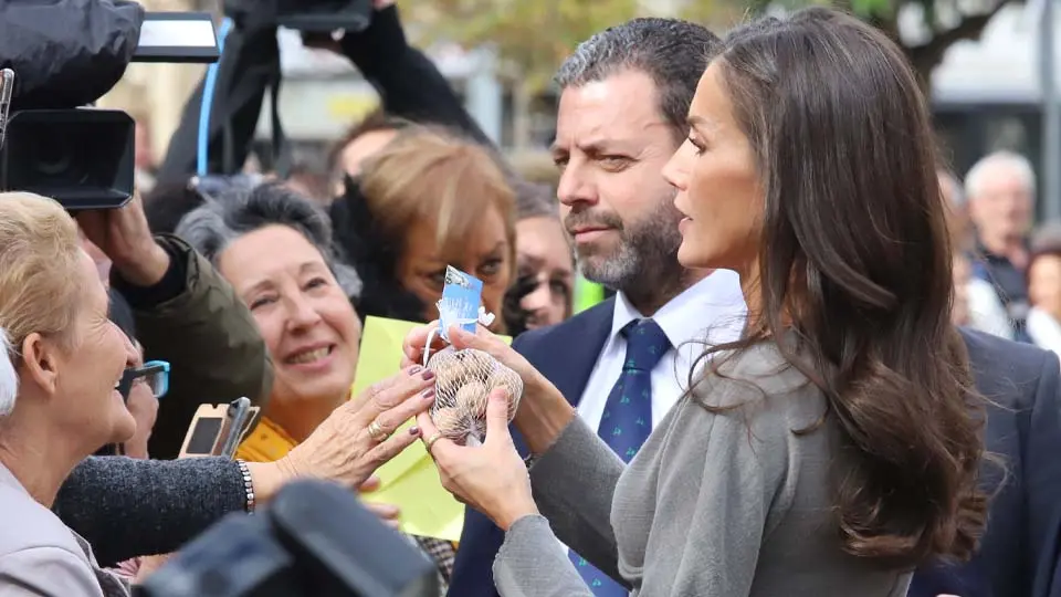 Letizia recibe las Nueces de Fustiñana