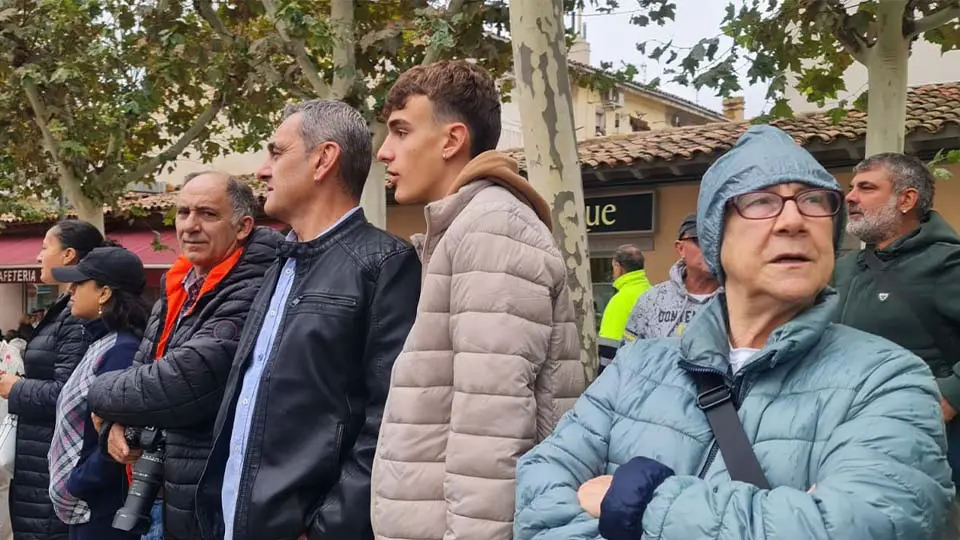 Esperando a Doña Letizia en Tudela 2023 (9)