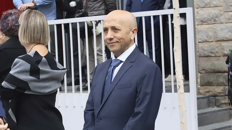 Esperando a Doña Letizia en Tudela 2023 (14)