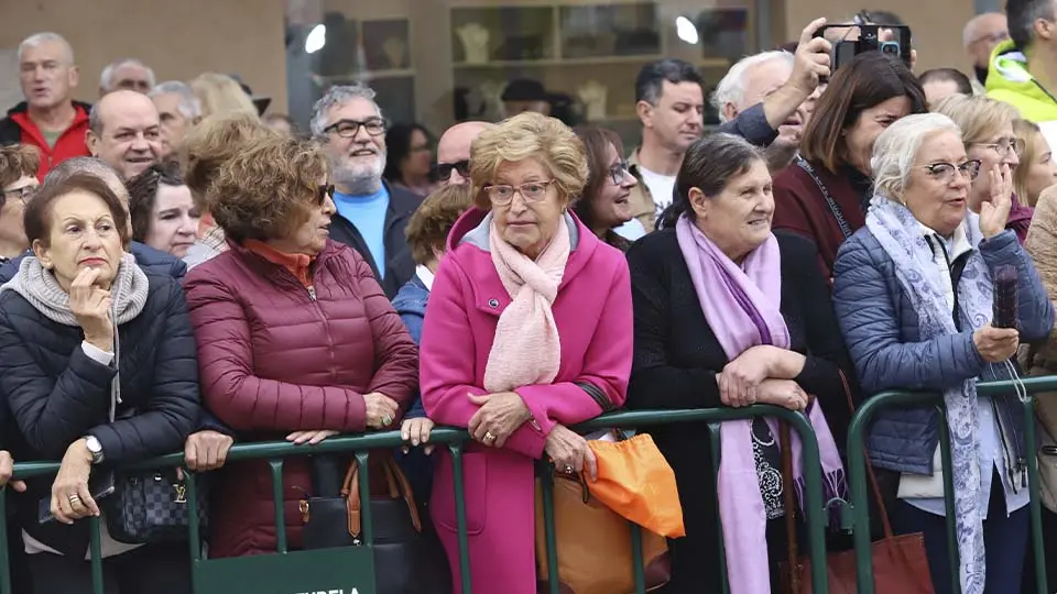 Esperando a Doña Letizia en Tudela 2023 (22)
