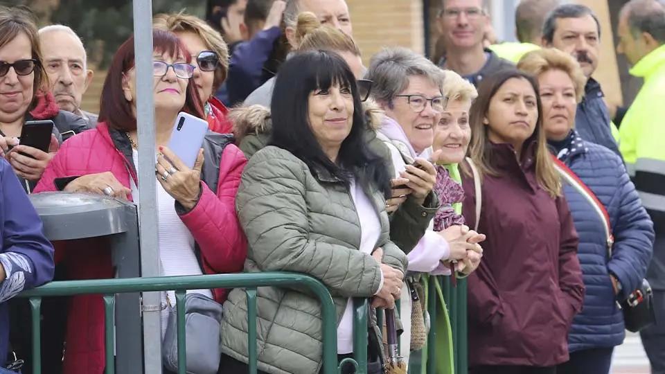 Esperando a Doña Letizia en Tudela 2023 (24)