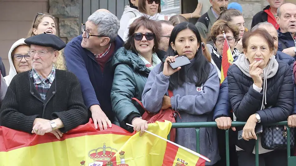 Esperando a Doña Letizia en Tudela 2023 (28)