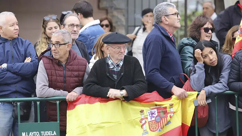 Esperando a Doña Letizia en Tudela 2023 (48)