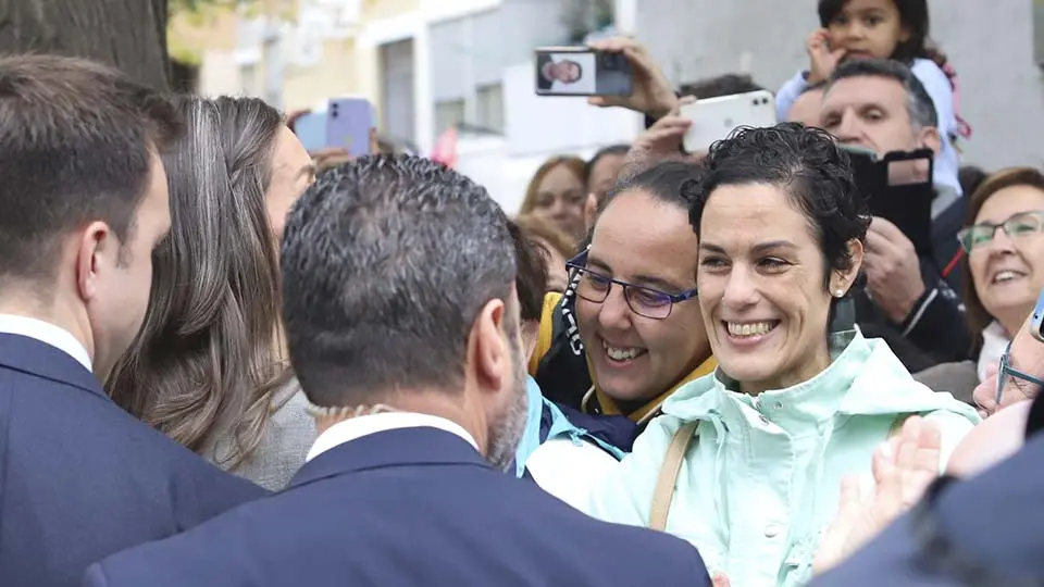 Letizia saludando 2023 (7)