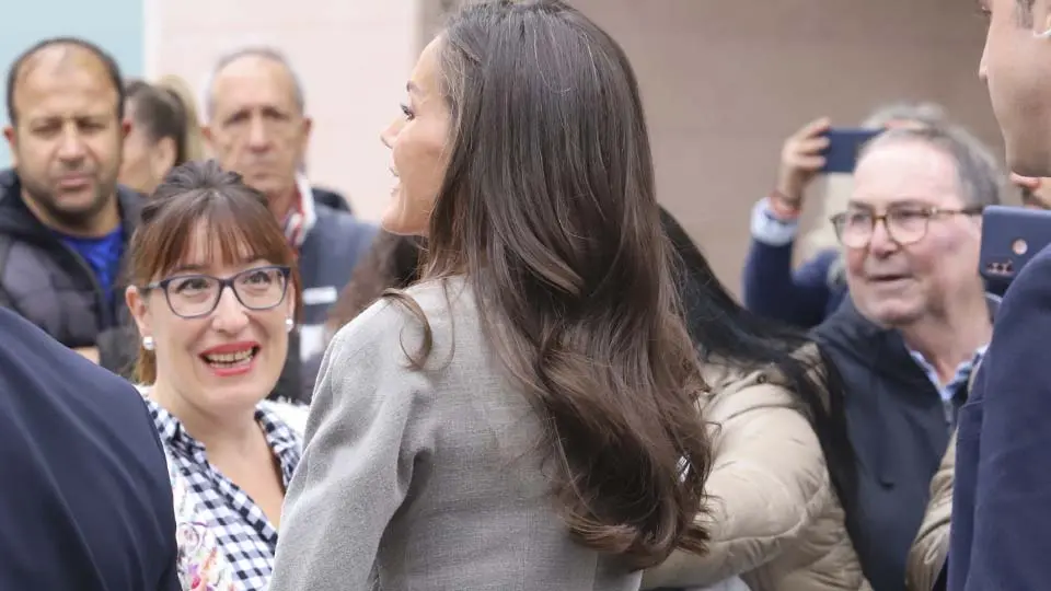 Letizia saludando 2023 (14)
