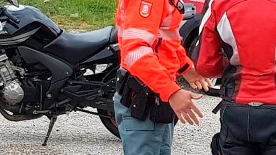 policia foral ribaforada motocicleta