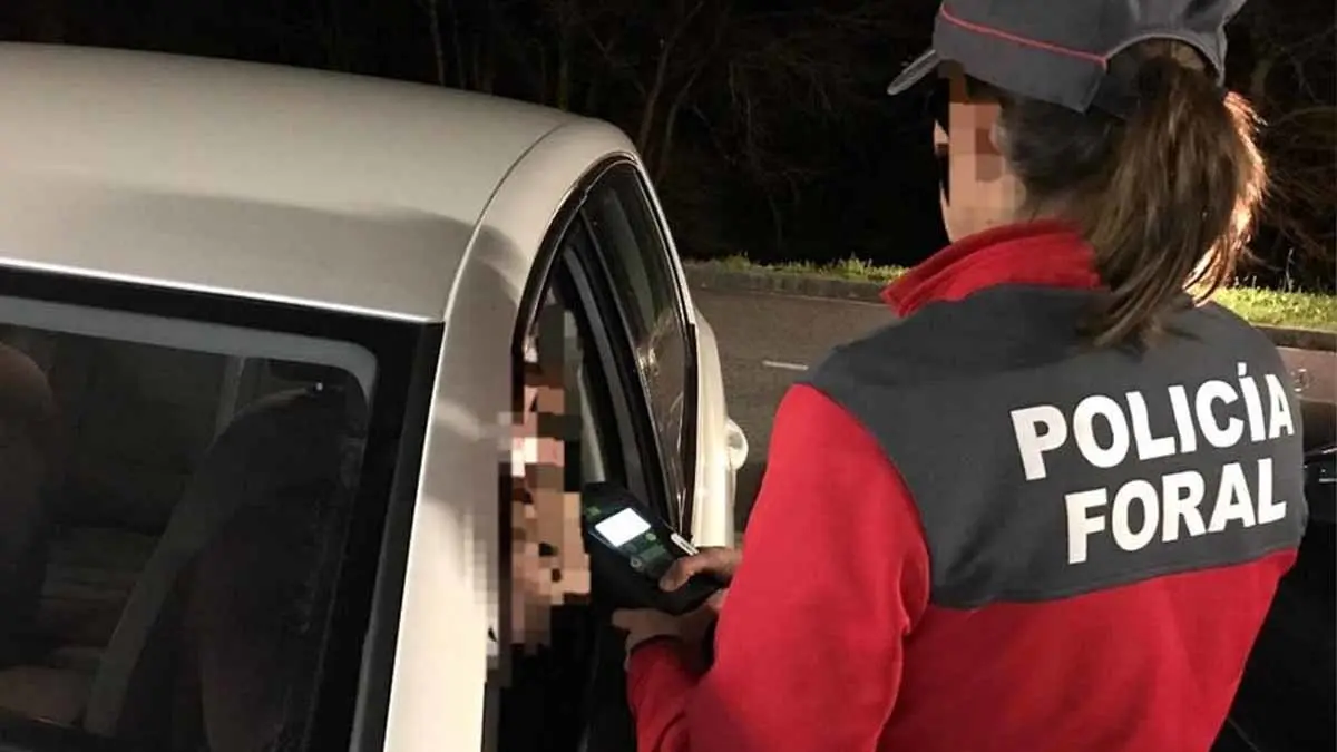 Policía Foral control de alcoholemia