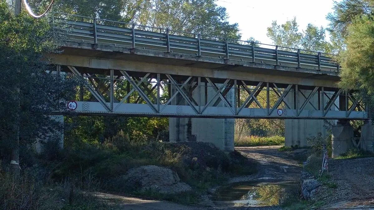 Puente de Marcilla sobre el río Aragón