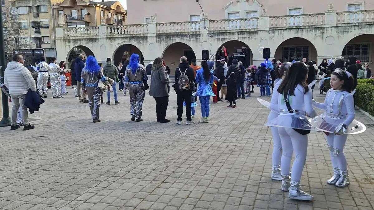 Animación infantil 'Plaza 8 de Marzo' Corella 2025 (9)