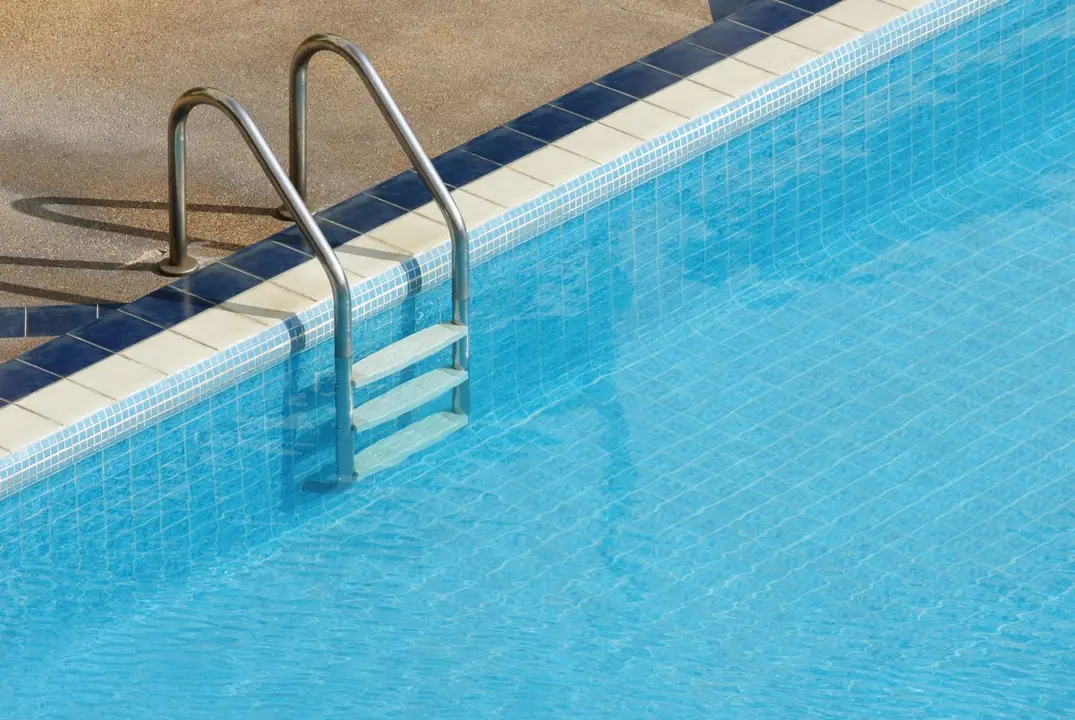  Limpiafondos sin cable: Innovación para el Mantenimiento Eficiente de Piscinas 