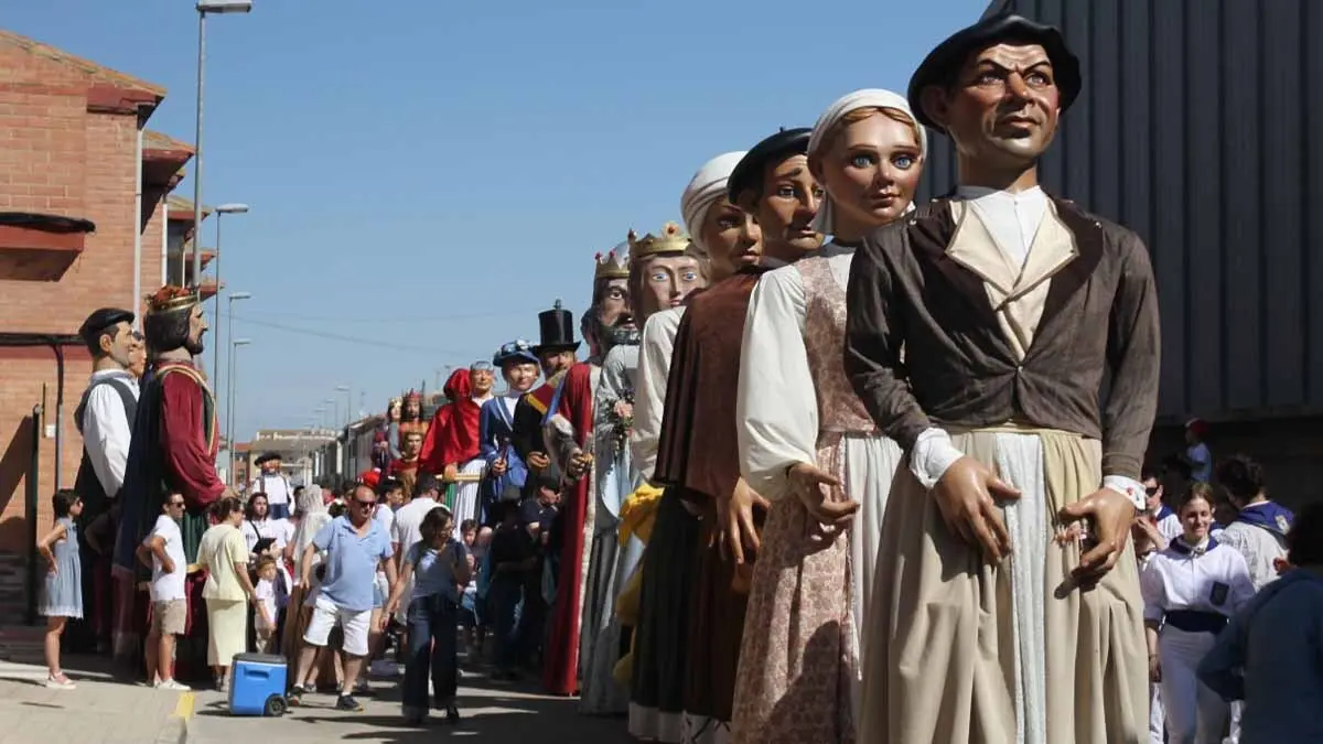 Buñuel 25 Aniversario Gigantes 2025 (1)