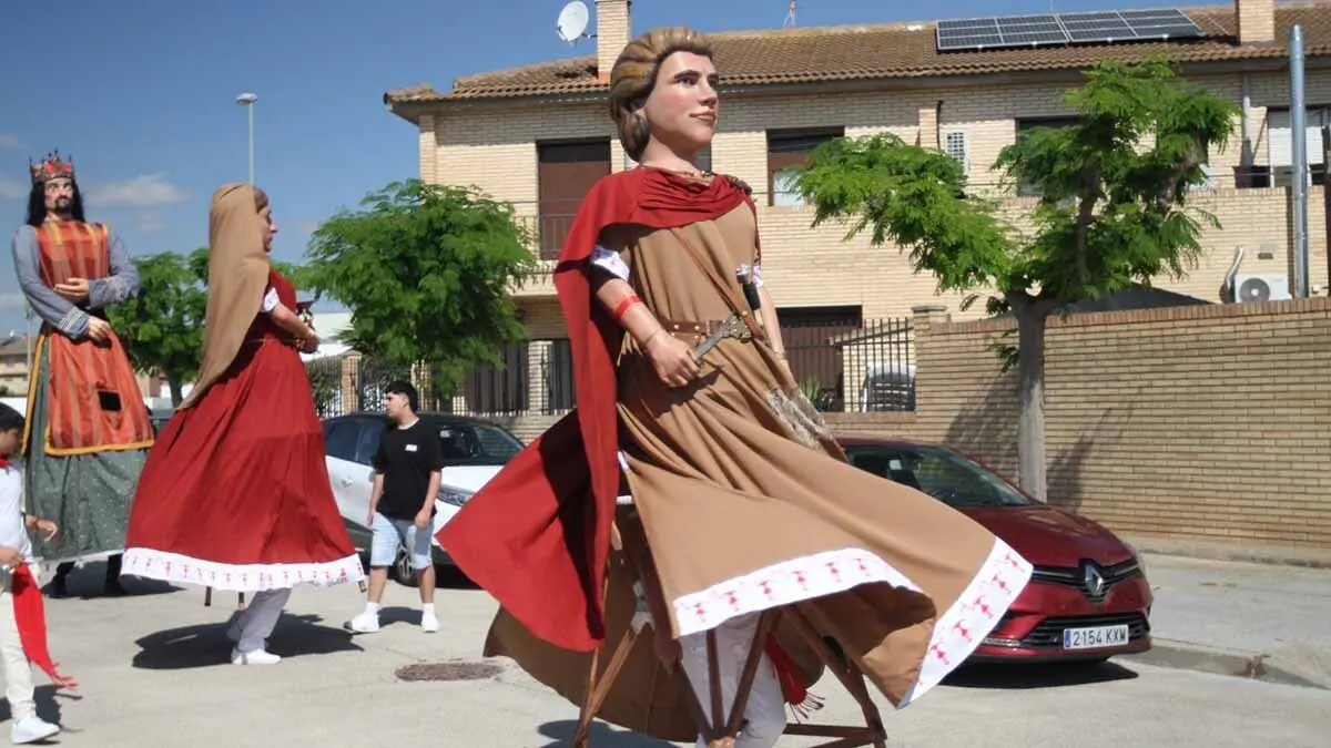Buñuel 25 Aniversario Gigantes 2025 (24)