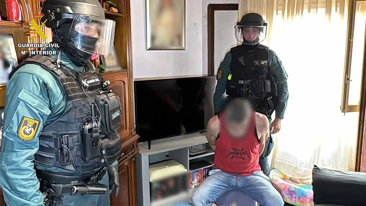 Fotos del operativo de la Guardia Civil contra la venta de droga en Calahorra (13)