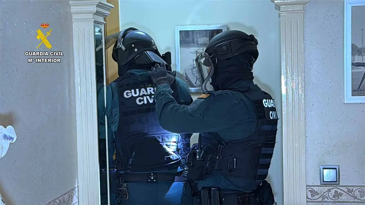 Fotos del operativo de la Guardia Civil contra la venta de droga en Calahorra (15)