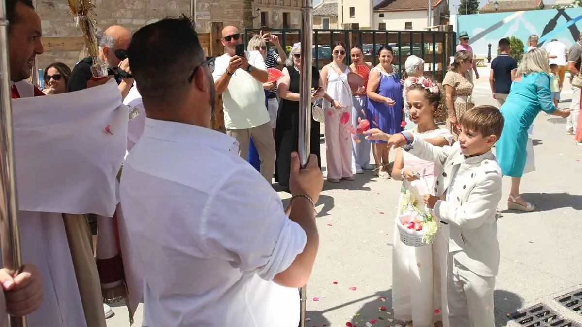 San Juan en Cortes -CORPUS- 22-6-25 (12)