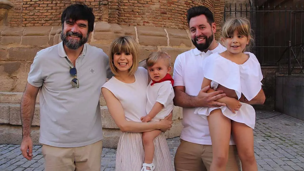 imposición del primer pañuelo de fiestas a los niños nacidos en 2024 (40)