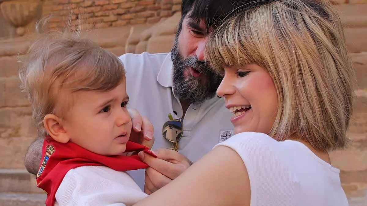 imposición del primer pañuelo de fiestas a los niños nacidos en 2024 (43)