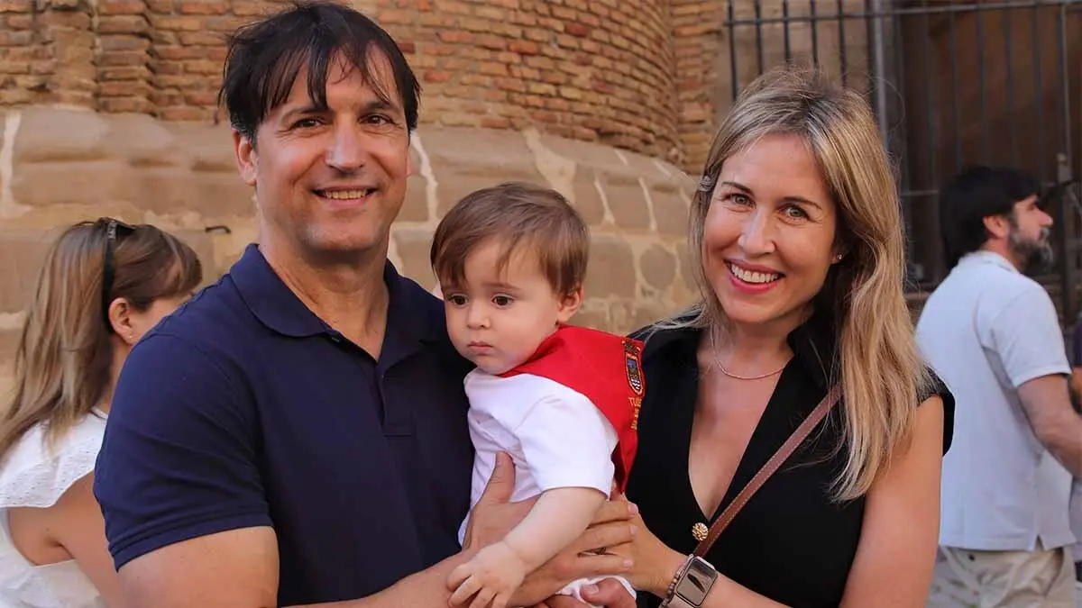 imposición del primer pañuelo de fiestas a los niños nacidos en 2024 (58)