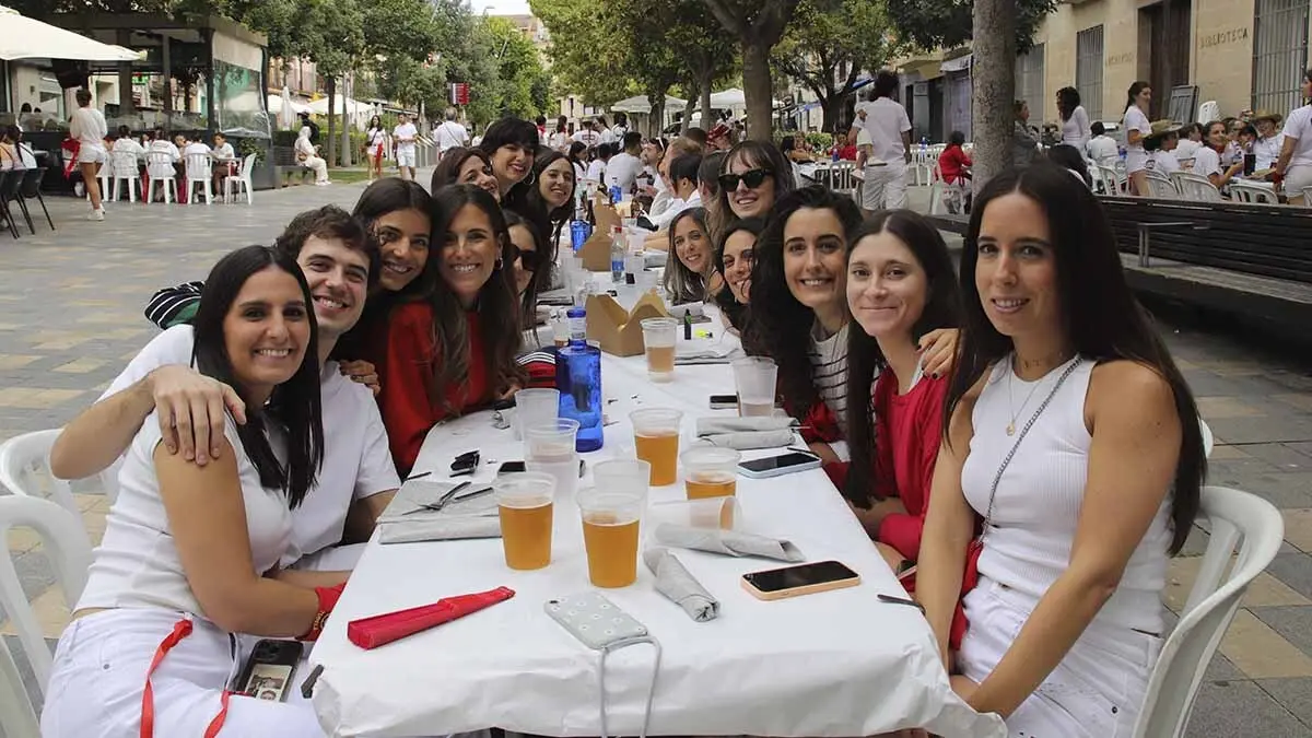 Fotos Almuerzos 24 julio 2025. Fiestas de Tudela (14)
