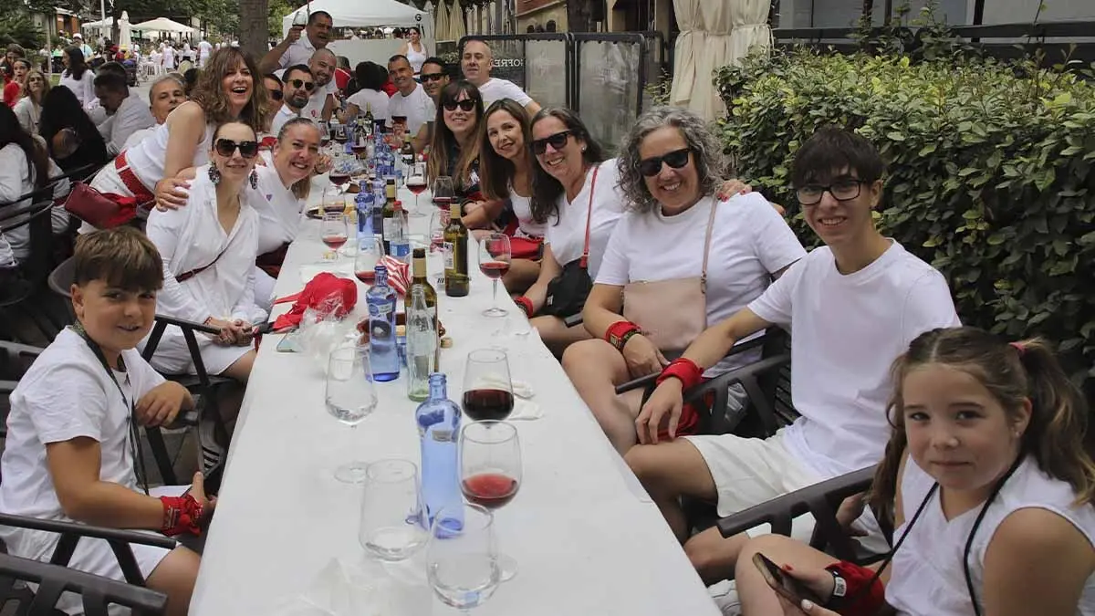 Fotos Almuerzos 24 julio 2025. Fiestas de Tudela (21)