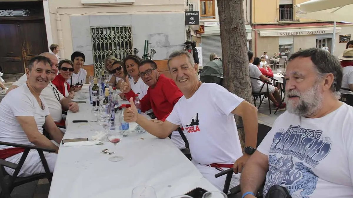 Fotos Almuerzos 24 julio 2025. Fiestas de Tudela (24)