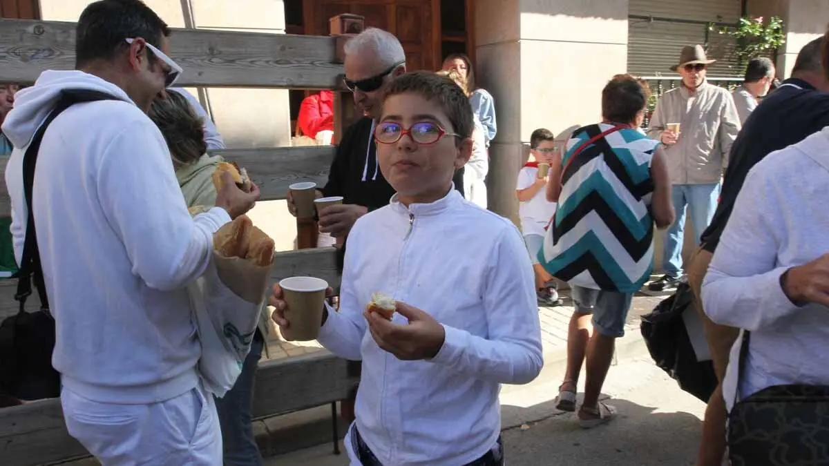 Fiestas de Santa Ana en Buñuel. 25 de julio 2025. Almuerzo (6)