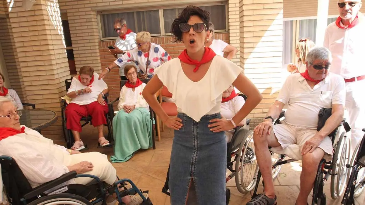 Fiestas de Santa Ana en Buñuel. 25 de julio 2025. Imposición de pañuelicos (19)