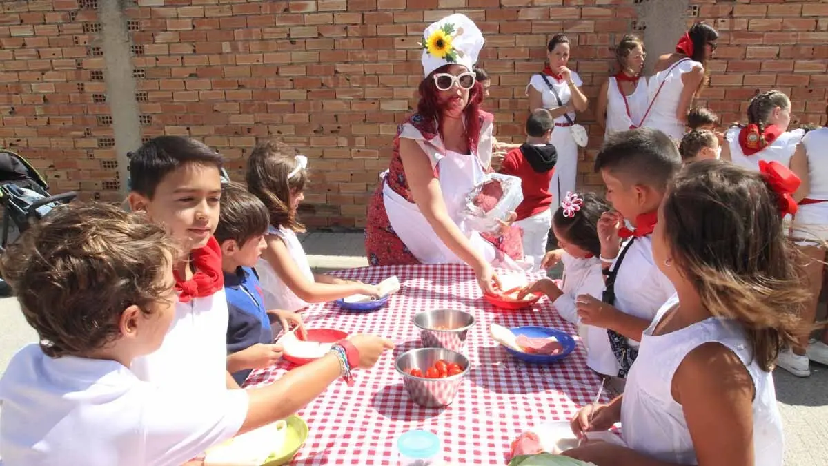 Fiestas de Santa Ana en Buñuel. 25 de julio 2025. Taller infantil (2)