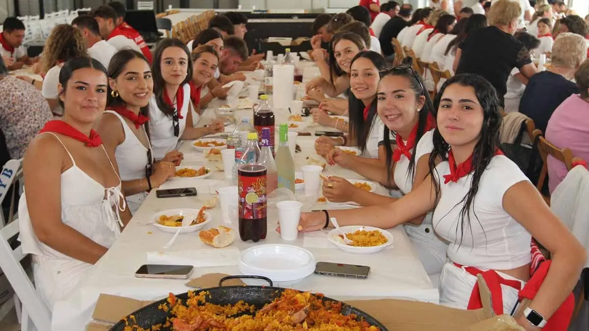 Fiestas de Santa Ana en Buñuel. 25 de julio 2025. Concurso Paella y comida (5)
