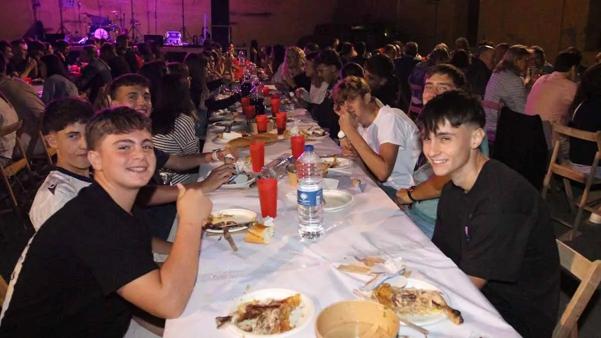 Fiestas de la Juventud en Cortes 1-8-25 (3)