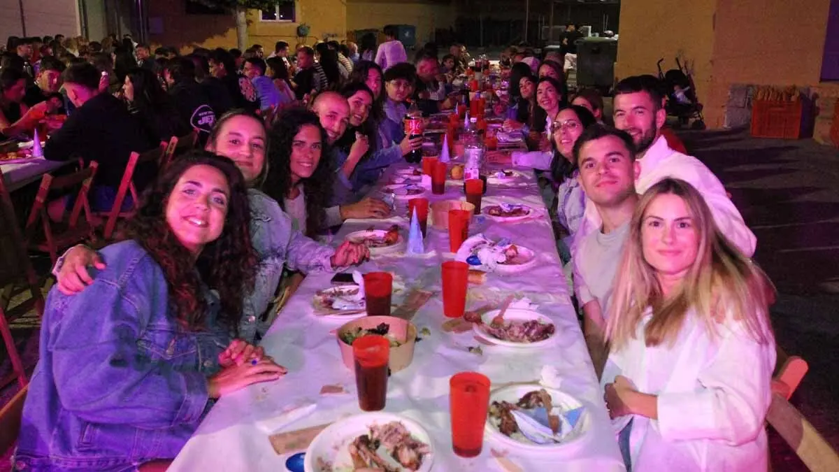 Fiestas de la Juventud en Cortes 1-8-25 (4)