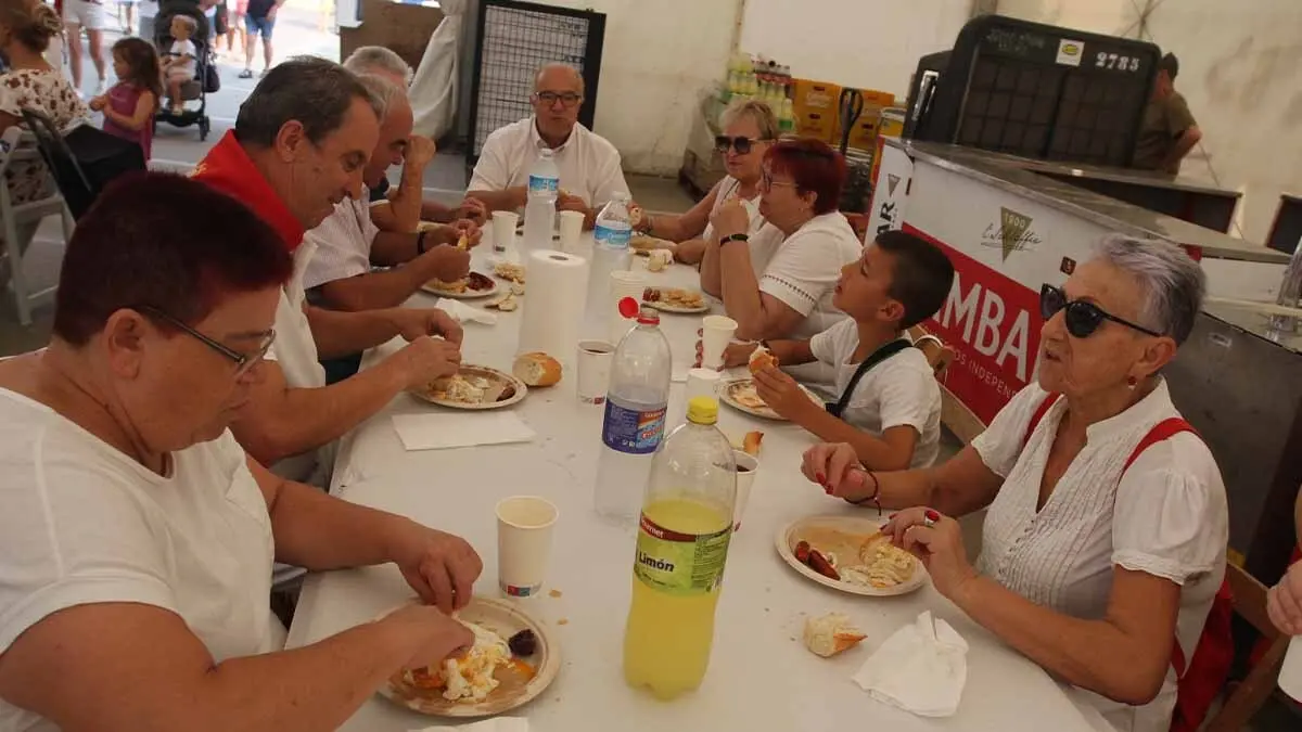 Fotos Fiestas de Buñuel previo al cohete 14-08-25 (29)