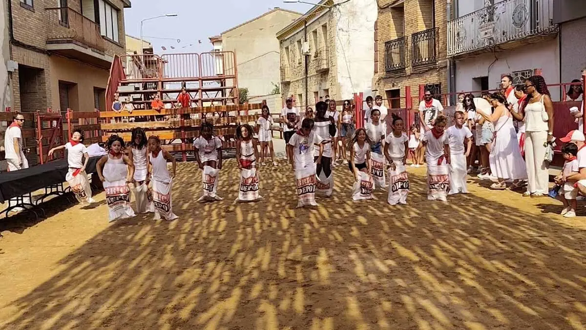 Fotos Fiestas de Cabanillas 17-08-2025 (29)