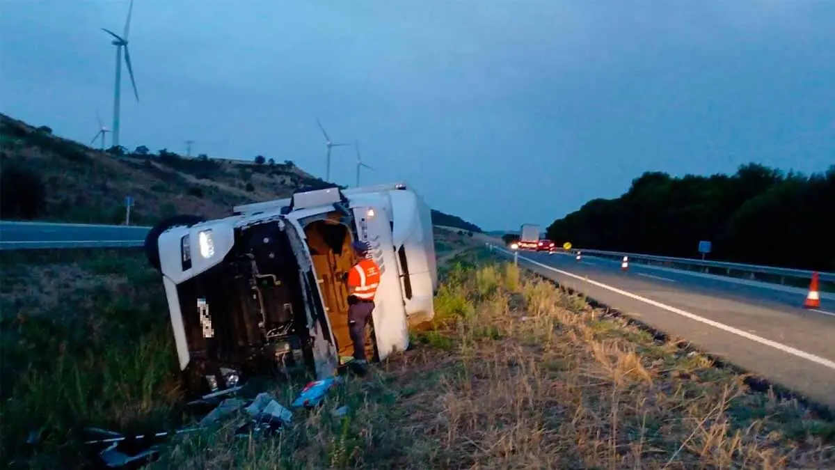 vuelco de camión en olite