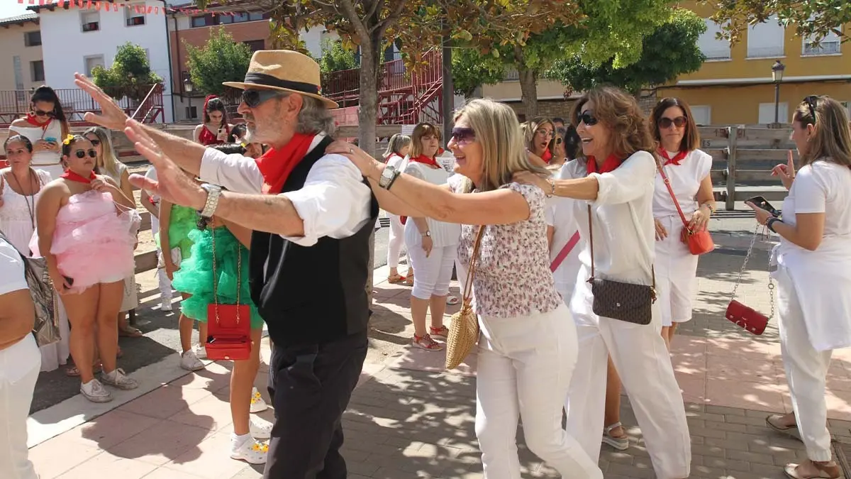 Fotos Fiestas de Fontellas 2025. Día de la Mujer (15)