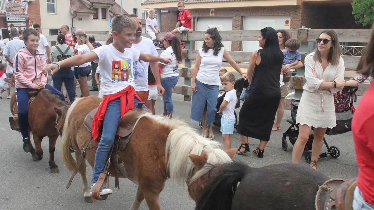 Fotos Fiestas de Fontellas 7-9-2025. Pobre de Mí (31)
