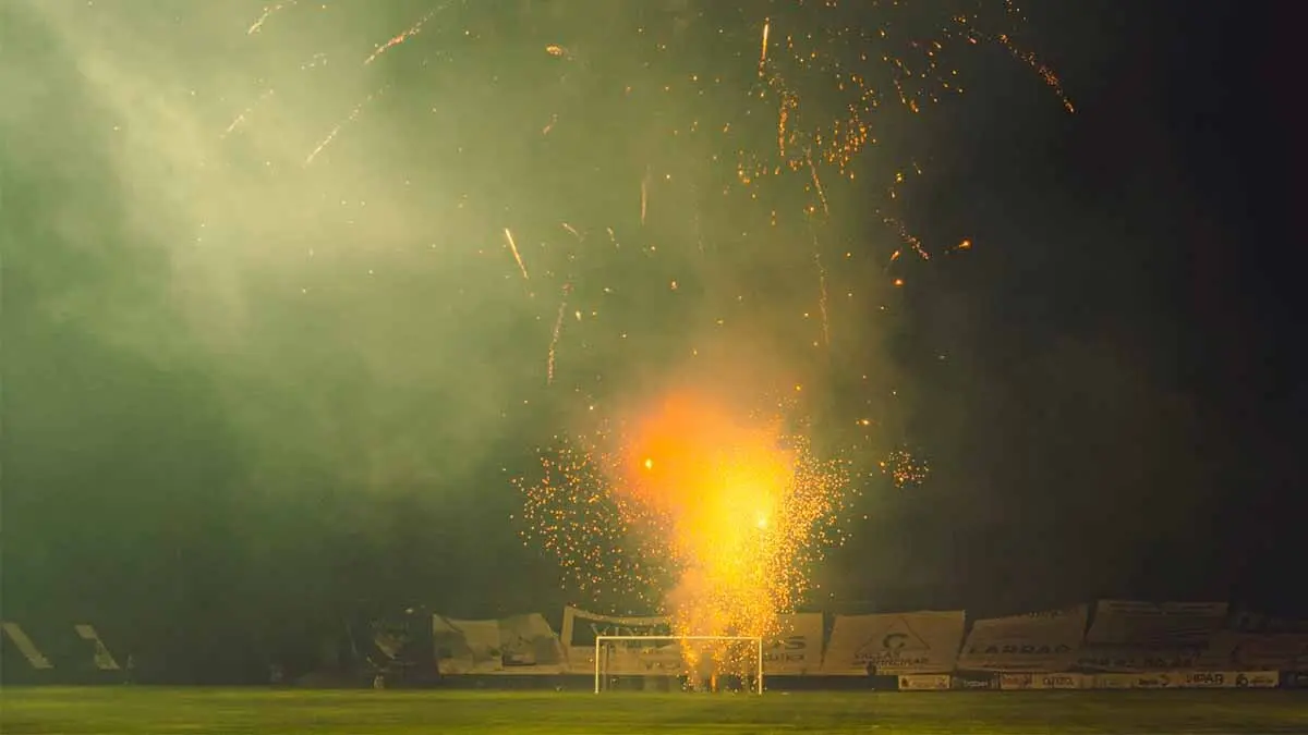 fuegos artificiales en el estadio ciudad de tudela