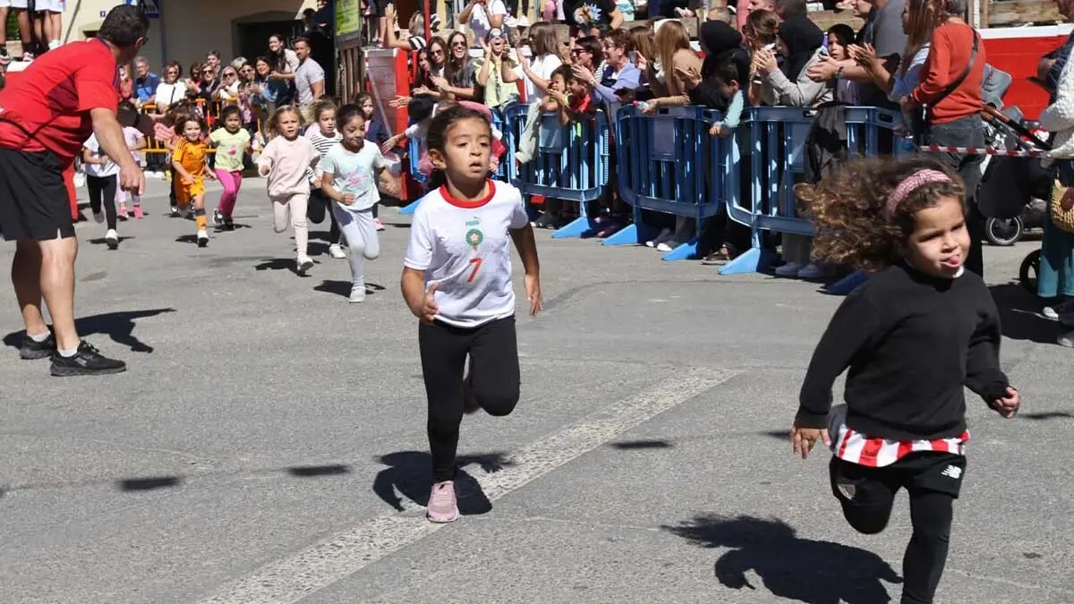 Carrera escolar del Encierro en Cortes 2025 (3)