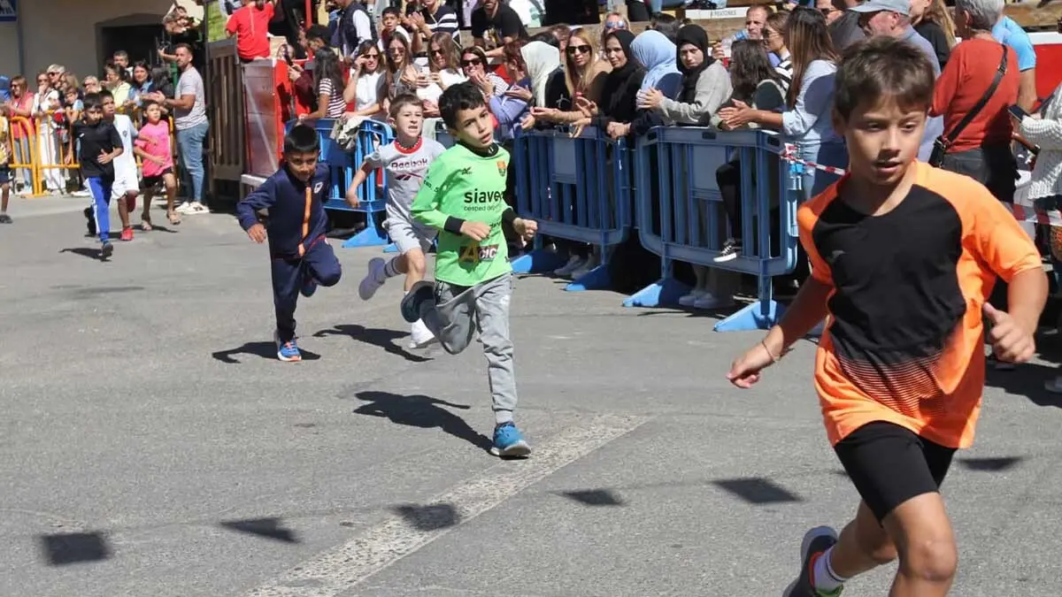 Carrera escolar del Encierro en Cortes 2025 (5)