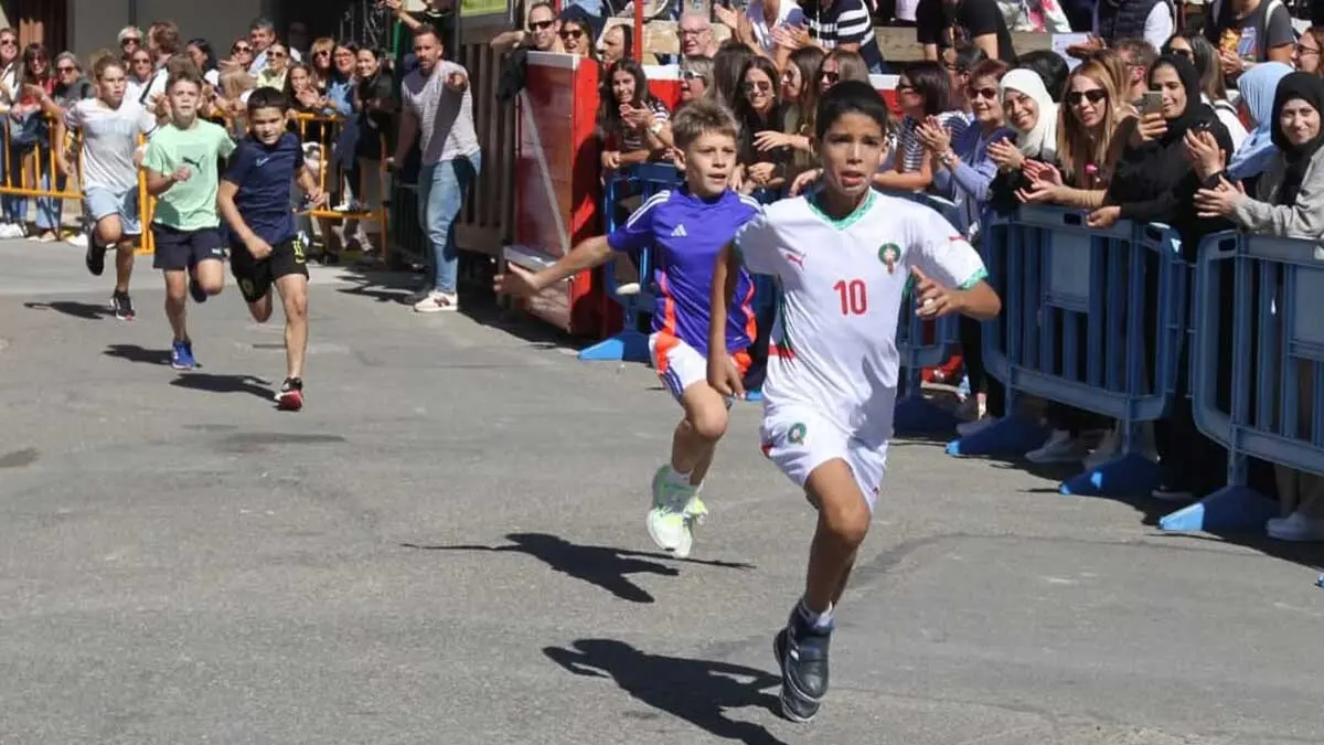 Carrera escolar del Encierro en Cortes 2025 (10)