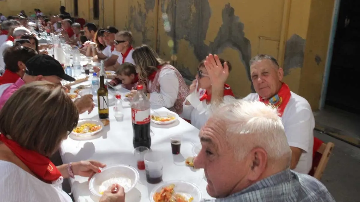 Fotos Cohete Fiestas de Cortes 2025 (12)