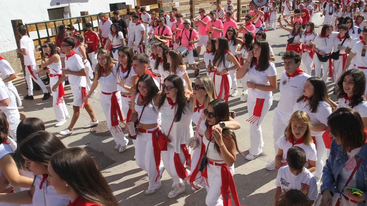 Fotos Cohete Fiestas de Cortes 2025 (19)